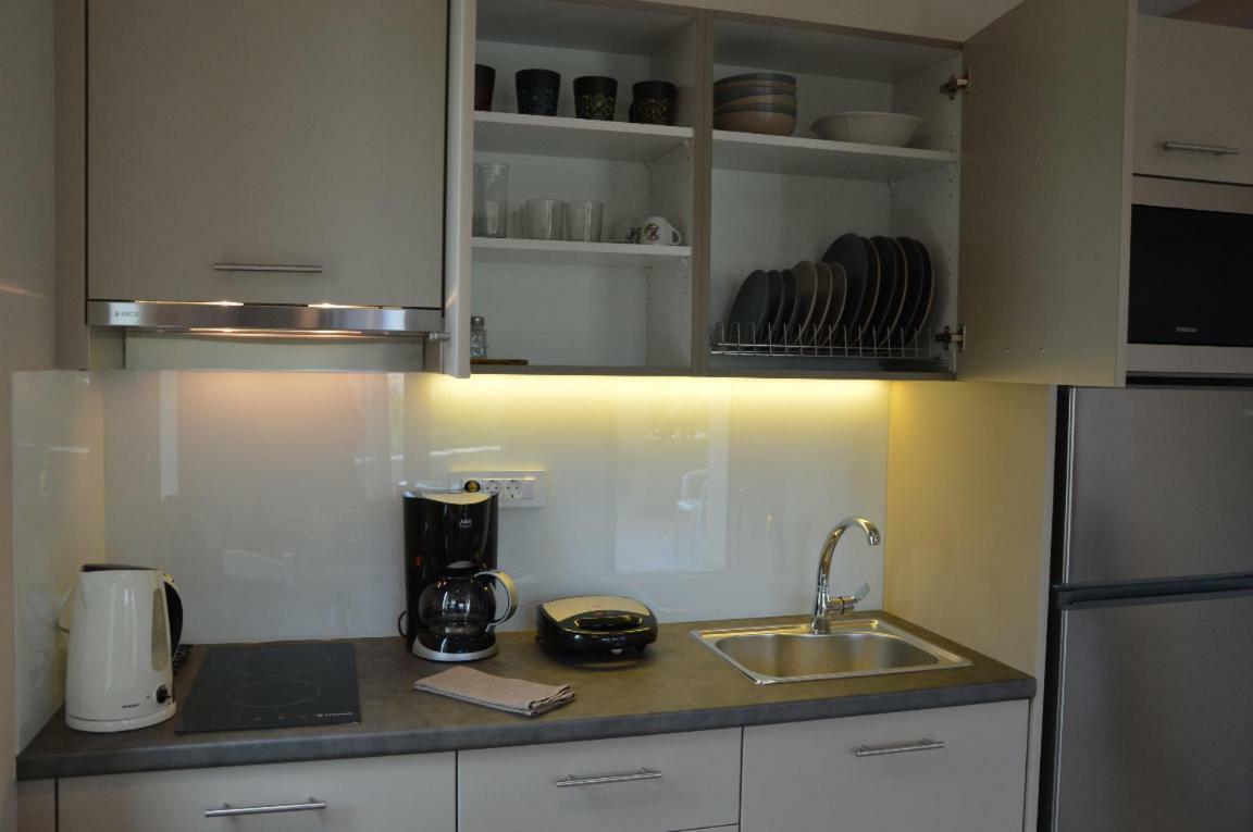 Spiti Portokali Apartment Epidaurus Bagian luar foto