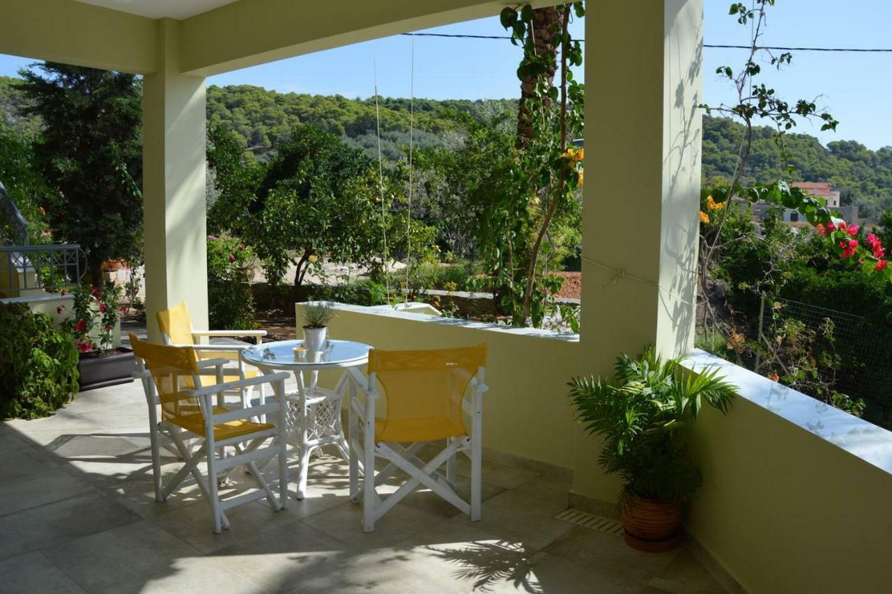 Spiti Portokali Apartment Epidaurus Bagian luar foto